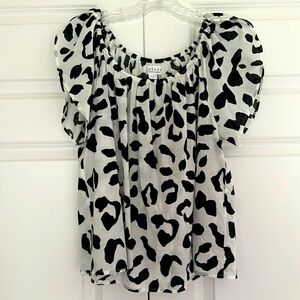 Velvet by Graham and Spencer black and white print blouse.
